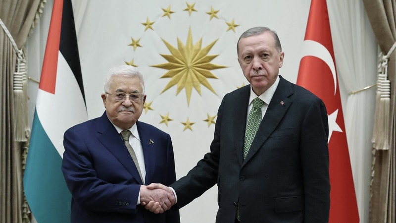 Аббас в Анкаре заявил о неприемлемости стремления Израиля отделить Газу от остальной Палестины