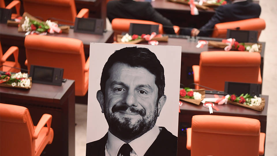 Конституционный суд Турции: Аннулирование статуса депутата Аталая недействительно