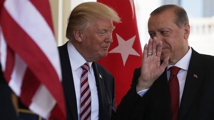Эрдоган пригласил Трампа посетить с визитом Турцию