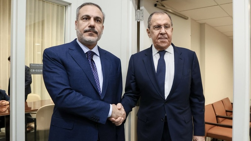 Лавров встретится с главой МИД Турции, который 25-27 мая будет с визитом в РФ