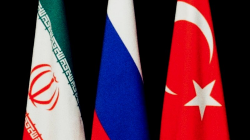 Главы МИД РФ, Ирана и Турции обсудили ситуацию «на земле» в Сирии, включая Идлиб