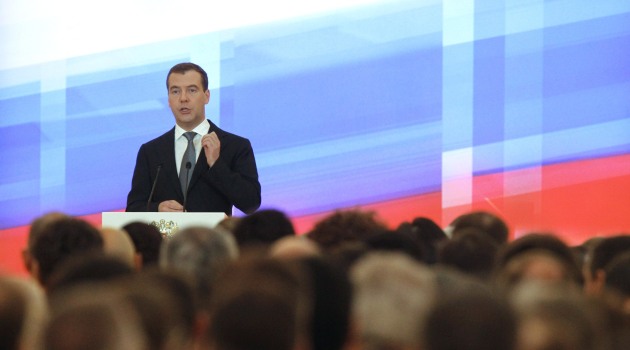 Уходящий президент Медведев озадачил будущего премьера Медведева