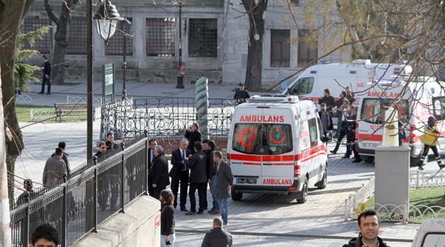 Взрыв на площади Стамбула унес жизни 10 человек, введен запрет на освещение события 