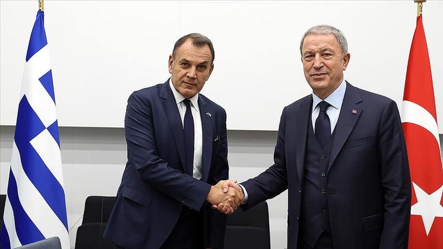 Акар пригласил министра обороны Греции в Турцию