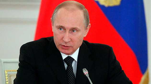 Песков: СМИ устроили Путину допрос о крышевании им криминального бизнеса