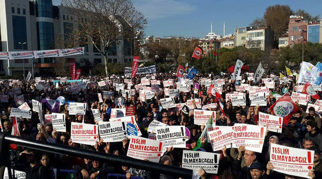 В Стамбуле прошла демонстрация в знак протеста против ареста курдских депутатов