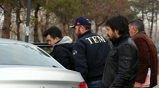 Турецкая полиция проводит операцию по задержанию подозреваемых в незаконной прослушке