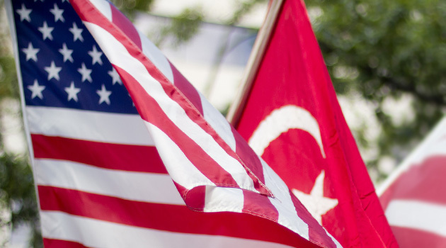 МИД Турции: Мы ожидаем от США конкретных шагов касаемо поддержки курдских формирований в Сирии