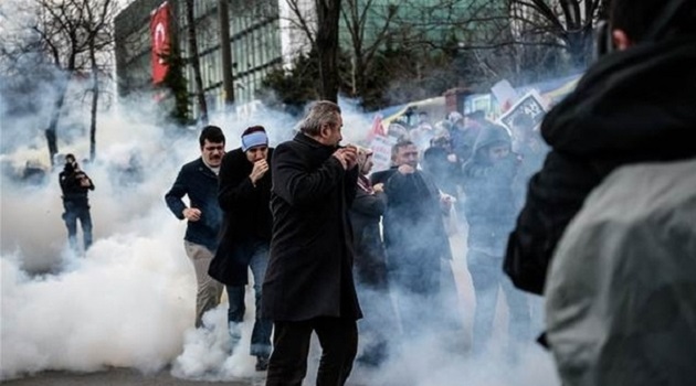 Журналист Zaman предупредил ЕС о возможных нападках на СМИ в Турции