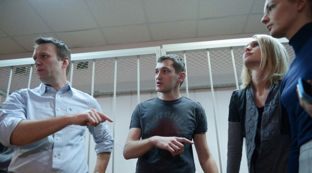 Почему Алексея Навального не посадили по делу «Ив Роше»