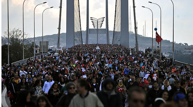 Турецкие спортсмены хорошо выступили на 34-м Евразийском марафоне в Стамбуле
