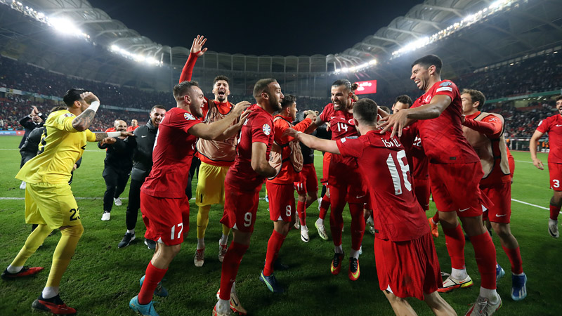 Сборные Испании, Шотландии и Турции по футболу отобрались на чемпионат Европы - 2024
