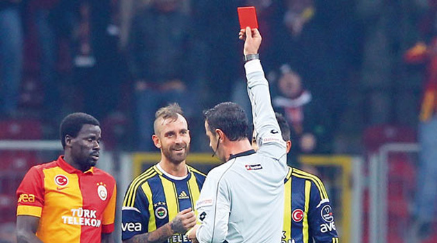 Федерация футбола Турции направила сотни арбитров в дисциплинарный орган по делу о ставках