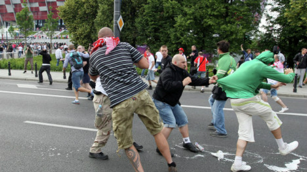 Вынесение приговоров за хулиганства во время Евро-2012 поляки начали со своих