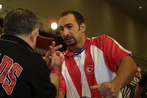 Чемпионом мира по армрестлингу стал турок