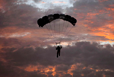 Турецкий парашютист, пролетев 255 км побил национальный рекорд