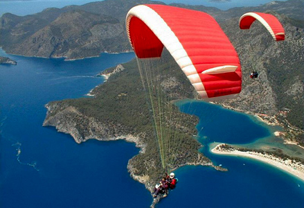 В Турции стартовал чемпионат парашютистов