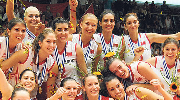 Турецкие волейболистки впервые победили в Евролиге