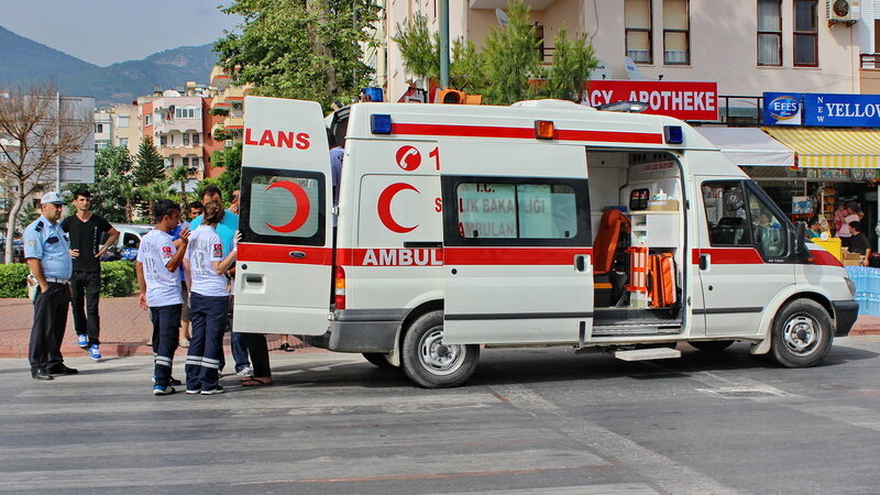 Российская туристка, госпитализированная на отдыхе в Турции, умерла