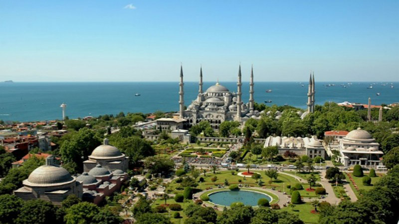 Спрос на туры в Стамбул в РФ летом вырос в 10 раз к прошлому году