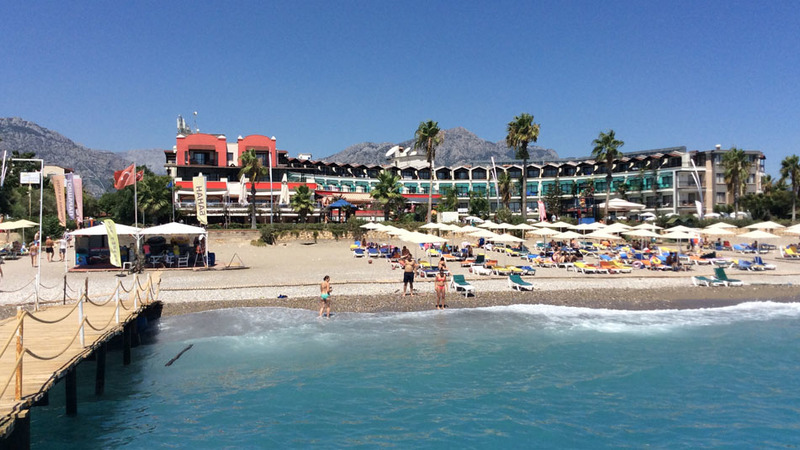 СМИ: Приток туристов на прибрежные курорты Турции привёл к нехватке воды и электроэнергии