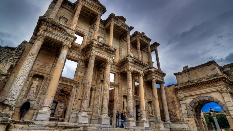 8-тысячелетнюю историю Турции можно исследовать, пройдя по маршруту Эфес-Мимас