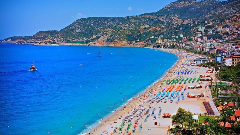 Россия сохранила первое место по числу иностранных туристов в Турции — 6,39 млн человек