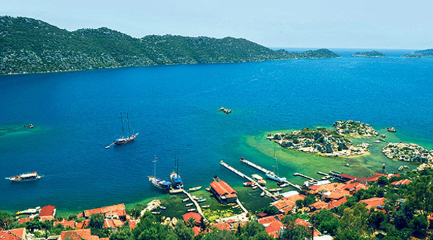 Летний туризм поможет стабилизировать экономику Турции