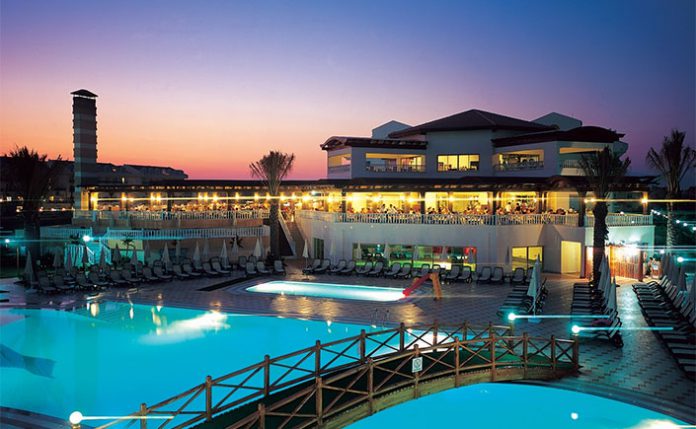 Более 500 отелей функционируют в Турции