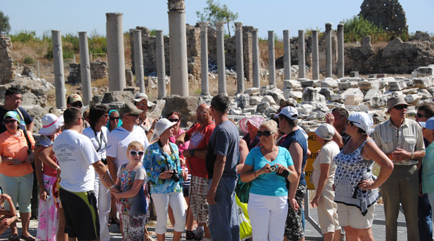 Греция рассчитывает на российских туристов, а Турция – на европейских